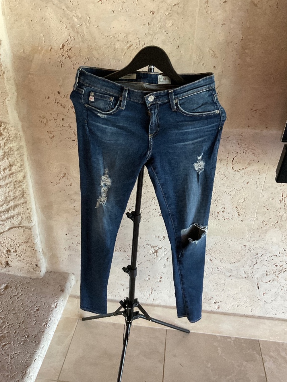 AG Super skinny distressed ankle jeans 28R
